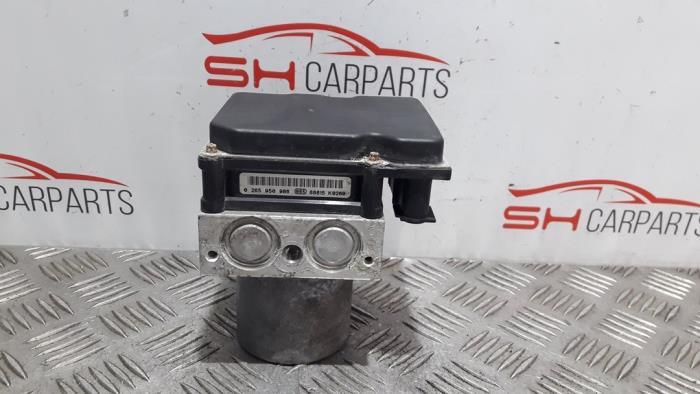 Pompe ABS d'un Mercedes A-Klasse, 3 mois de garantie, Utilisé, -, -