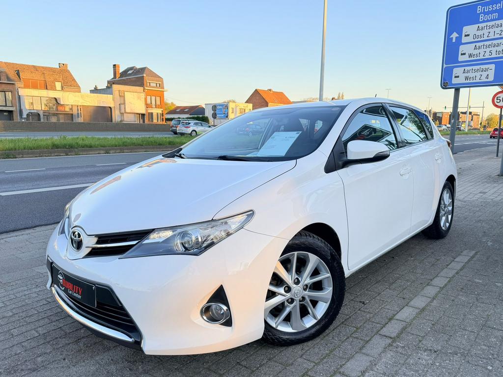 Toyota Auris 1.4D-4D Automaat 2013 Navi Camera Full Option, Euro 5, Stof, 4 cilinders, Wit