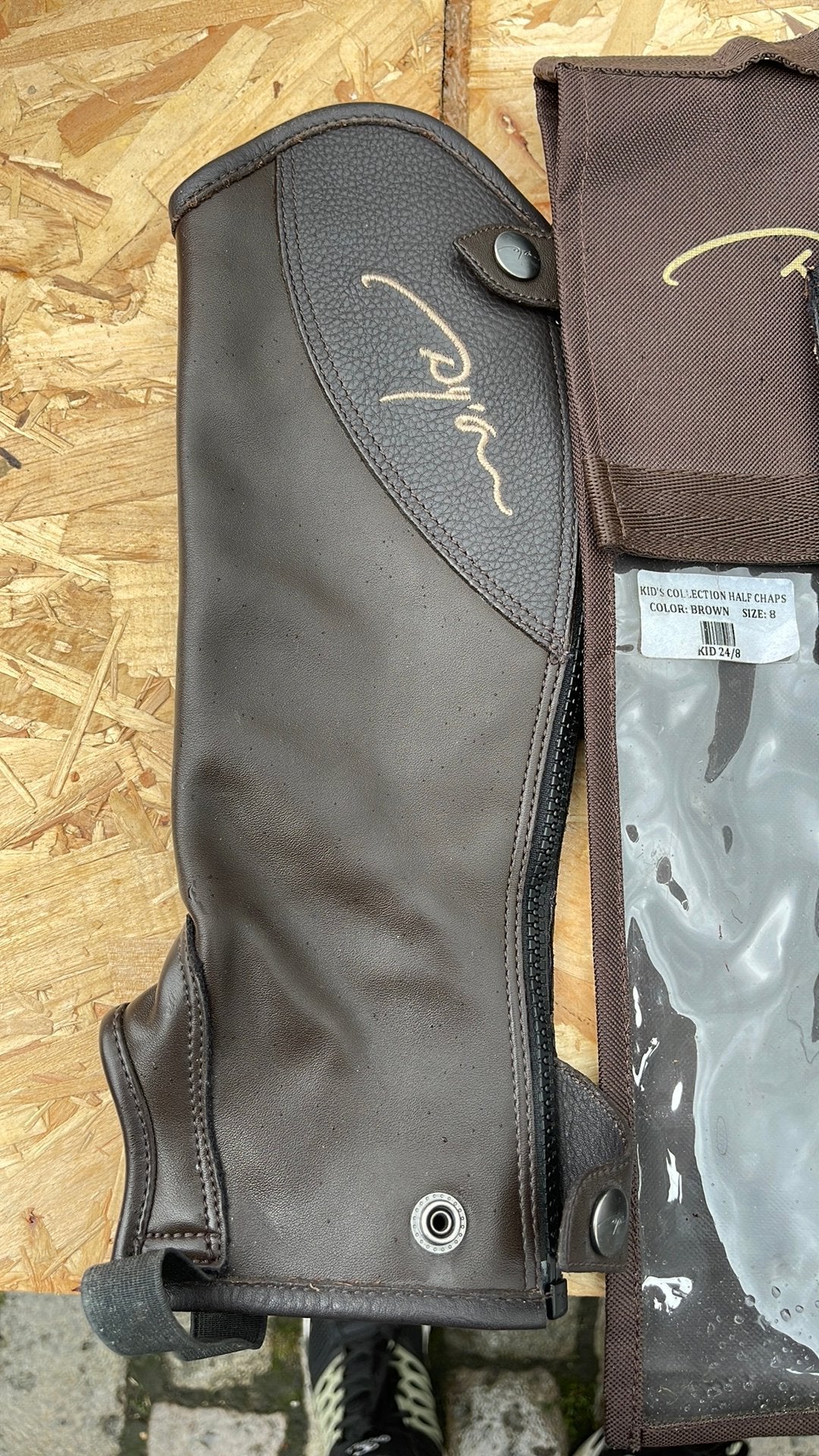 Demi-chapes taille 8, Fermeture éclair, Enlèvement ou Envoi, Comme neuf