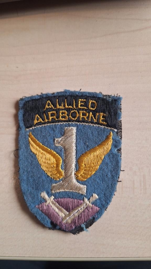 Insigne 1st Allied Airborne. US Ww2., Envoi