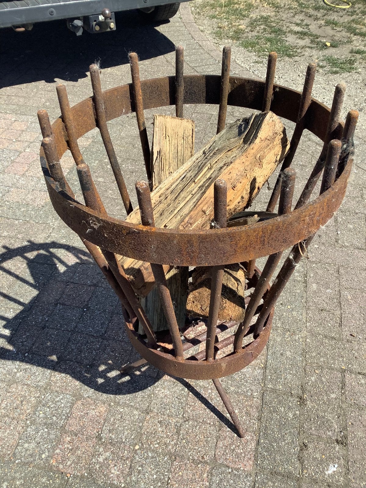 Zware vuurkorf , vol ijzer, Tuin en Terras, Ophalen, Gebruikt, Vuurkorf