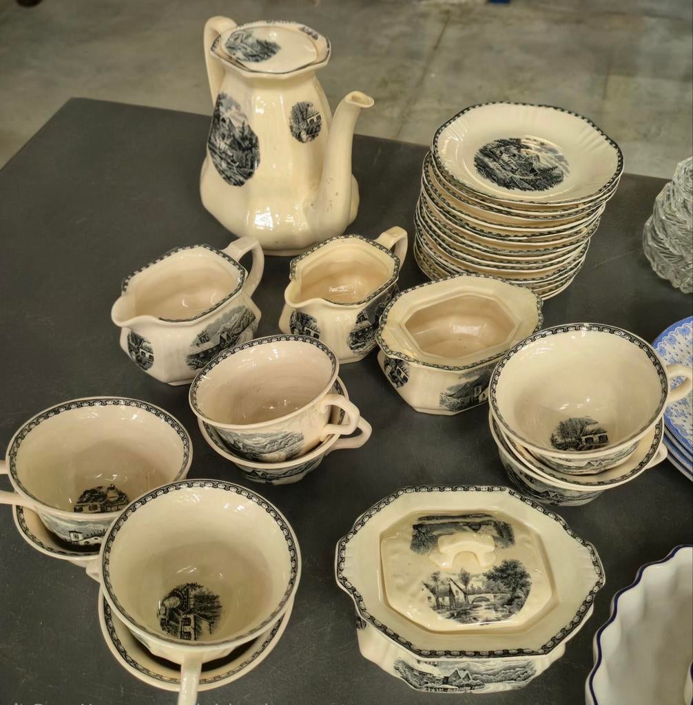 Antiek servies Maestricht SOCIETE CERAMIQUE, Antiek en Kunst, Antiek | Servies compleet, Ophalen