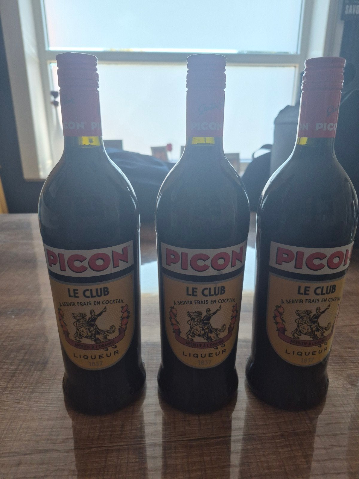 picon et triple sec, Enlèvement