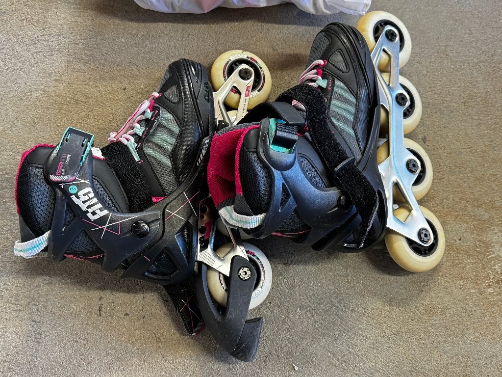 INLINE ROLLERS INLINESKATES 32-35 Decathlon OXELO enfants, Sports & Fitness, Autres marques, Rollers 4 roues en ligne, Enlèvement ou Envoi