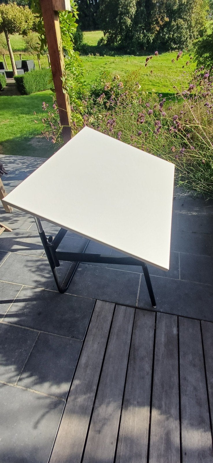 Tekentafel van 105 x 75 cm.
Helling en omhoog, Ophalen