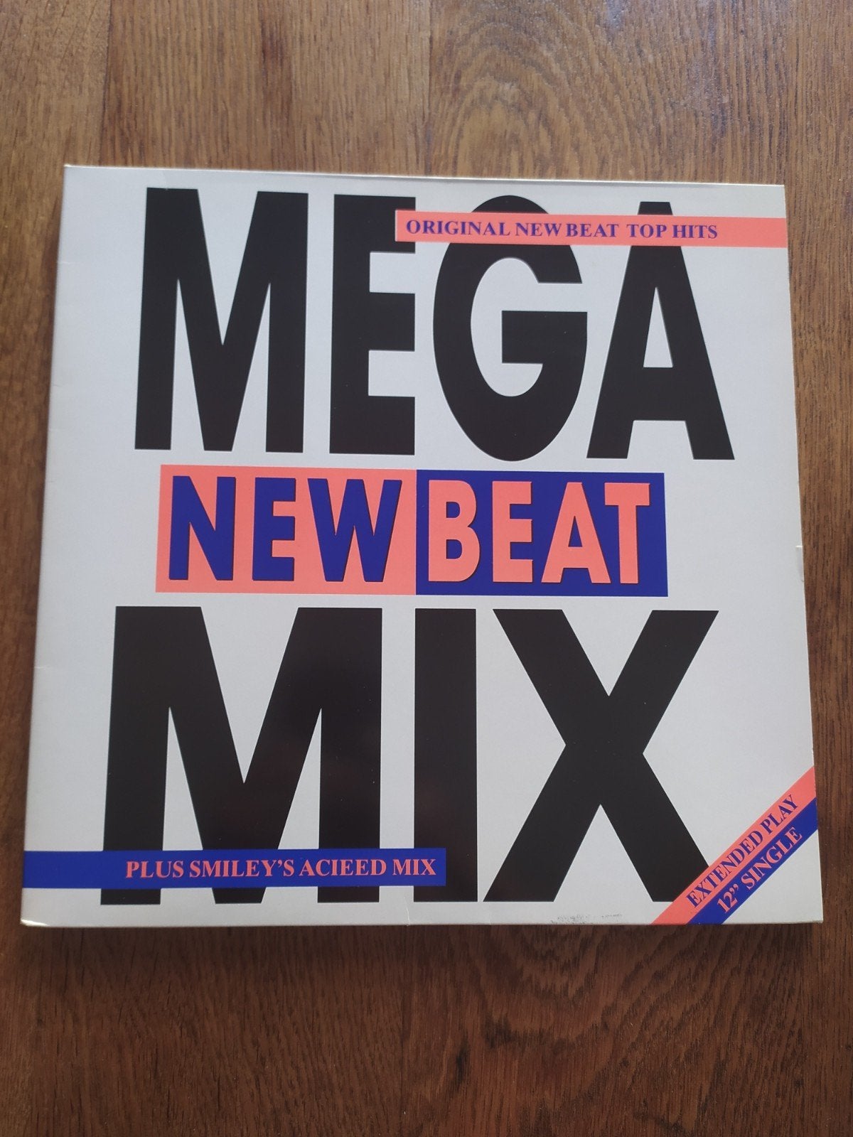33 T vinyl Mega New Beat Mix, Gebruikt, Overige formaten, Ophalen of Verzenden, Techno of Trance