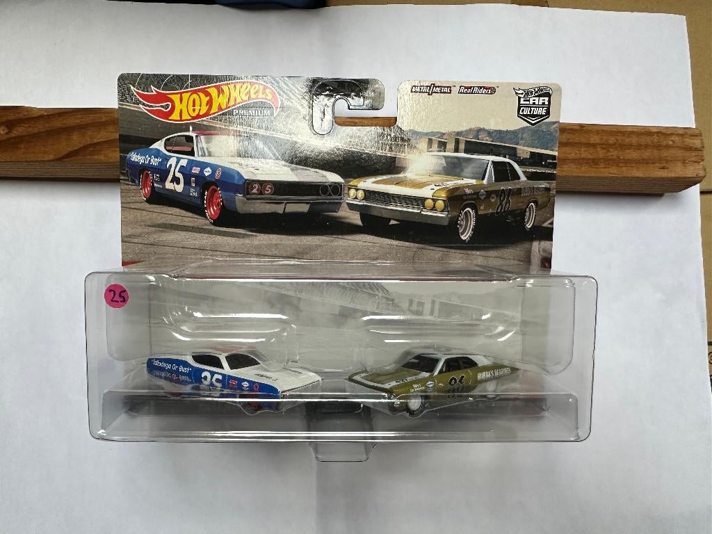 Hot Wheels Chevrolet Chevelle '66 + Ford Torino '69, Ophalen of Verzenden, Nieuw, Auto