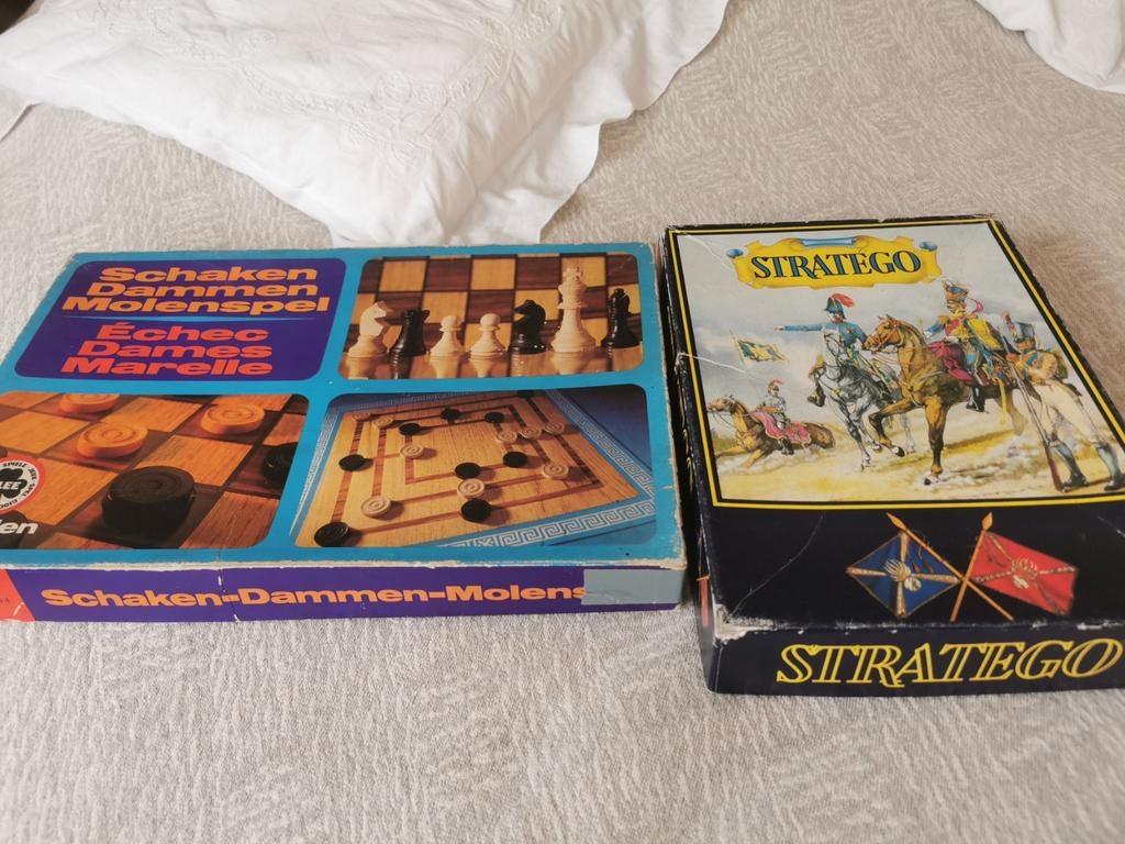2 vieux jeux de société, Enlèvement