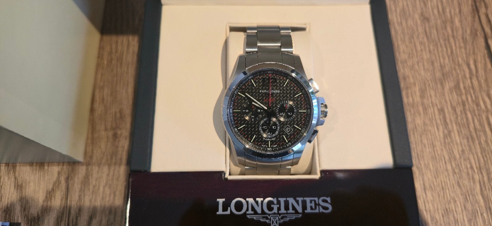 Longines Conquest VHP Chrono., Bijoux, Sacs & Beauté, Enlèvement, Comme neuf