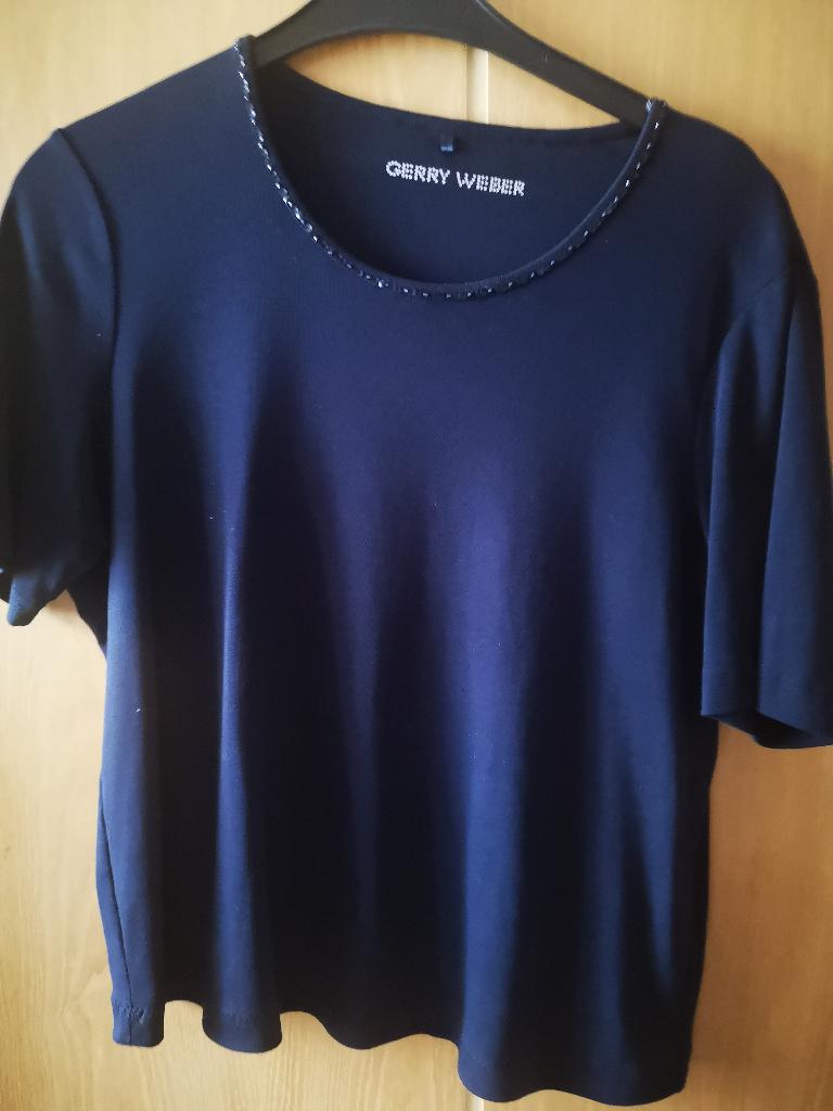Donkerblauwe t-shirt Gerry Weber maat 46, Kleding | Dames, T-shirts, Ophalen of Verzenden, Maat 46/48 (XL) of groter