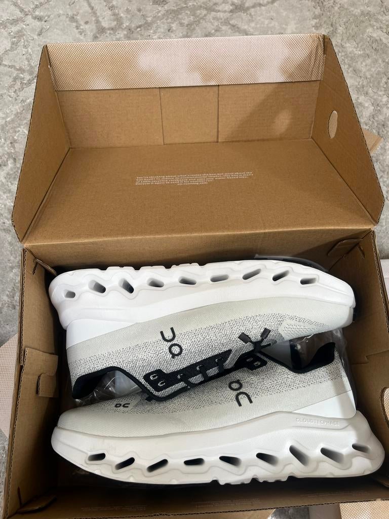 Chaussures Oncloud, Vêtements | Hommes, Chaussures, Neuf, Enlèvement ou Envoi, Chaussures de sport, Blanc