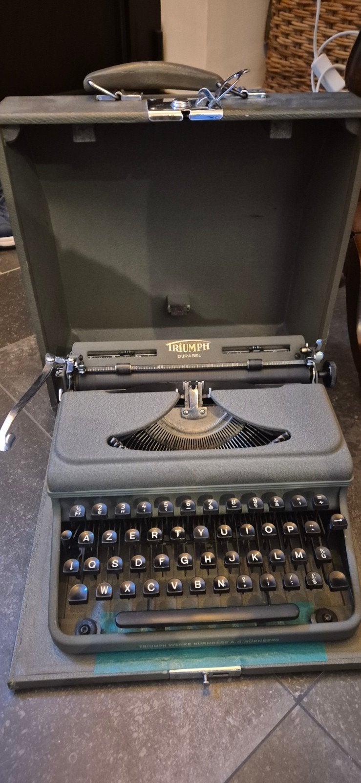 triumph typemachine, Diversen, Ophalen