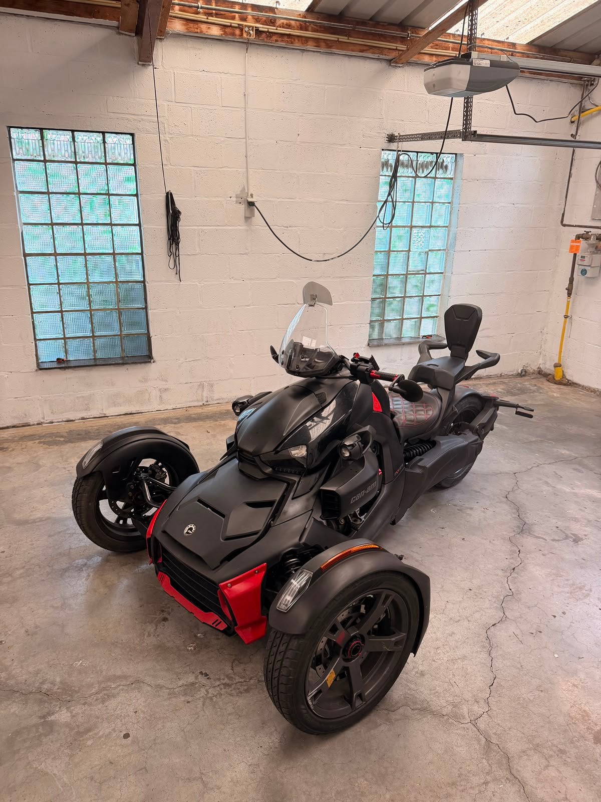 Can-Am Ryker 900 in zeer goede staat, Motoren