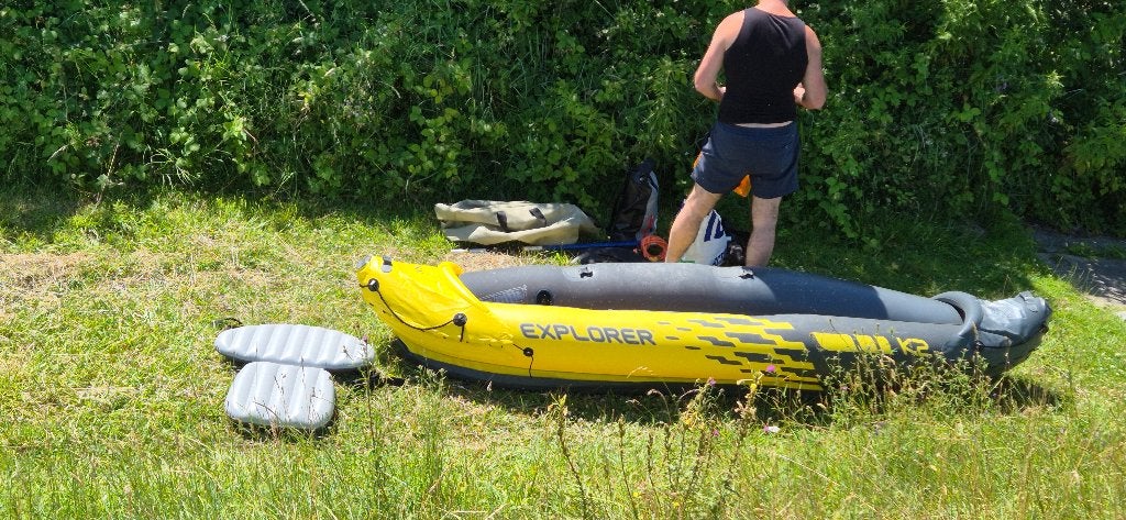 kayak Explorer - 2 personen - inclusief pomp en 2 peddels, Sports nautiques & Bateaux, Kayaks, Enlèvement, Gonflable, Comme neuf