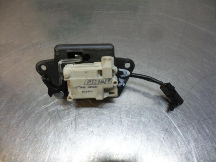 Slotmechaniek Achterklep van een Fiat Panda (Panda 03-), Gebruikt, -, -, Ophalen of Verzenden