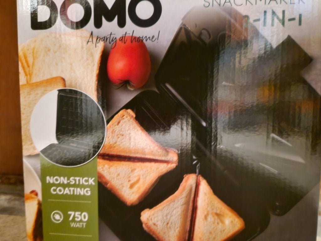 Nieuwe Domo snackmaker 2-IN-1 (DO1124C)., Ophalen, Uitneembare platen, Nieuw