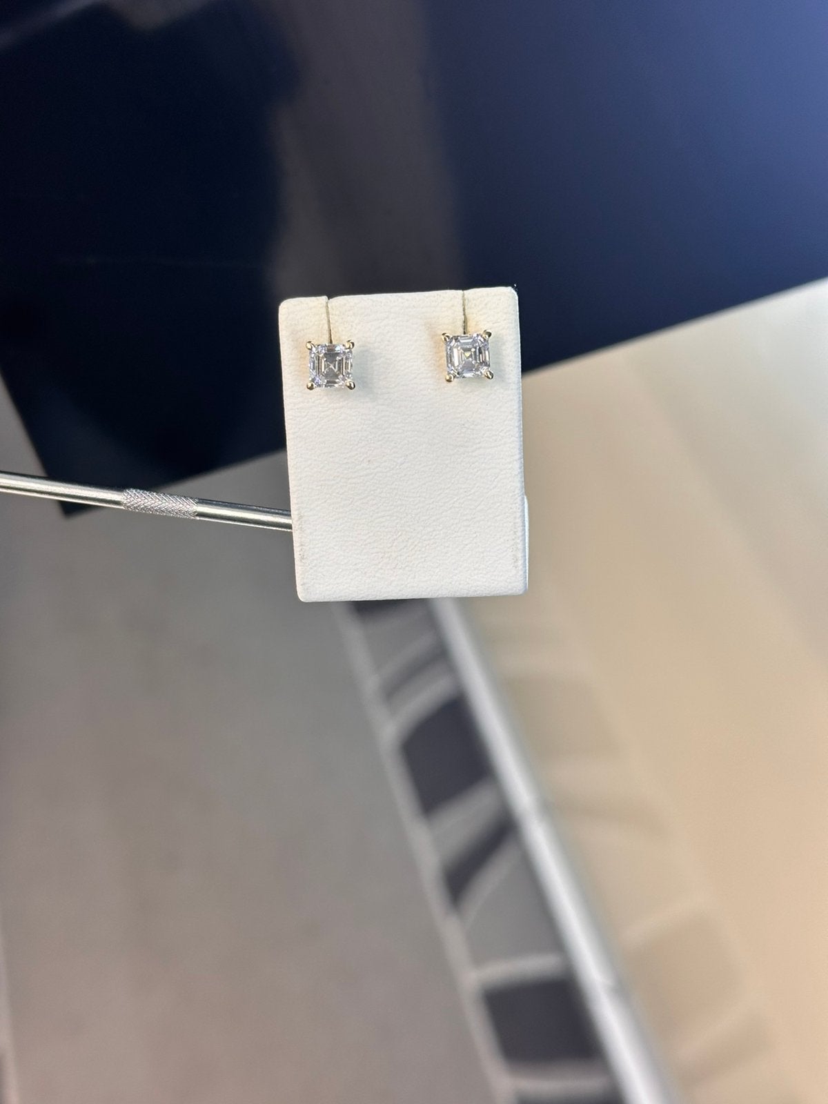 18k goud diamanten oorbellen, Handtassen en Accessoires, Ophalen, Zo goed als nieuw, Goud
