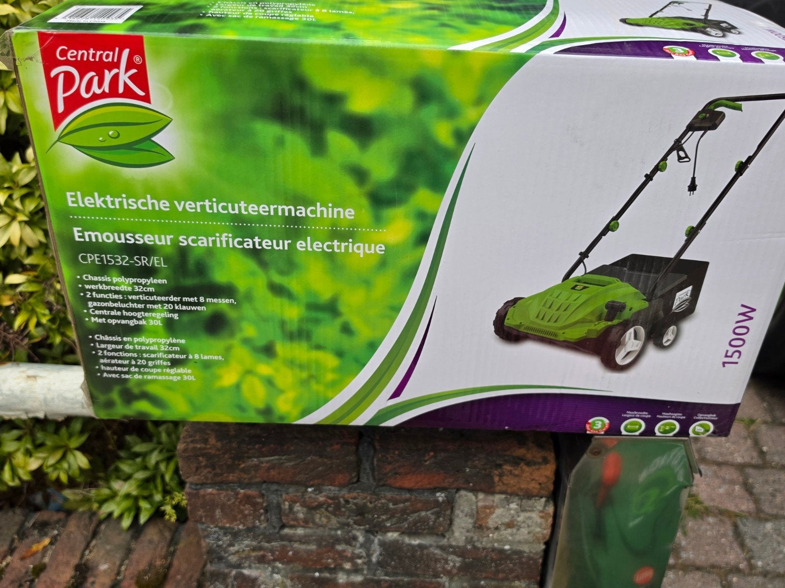 nieuwe verticuteermachine met opvang bak, Enlèvement