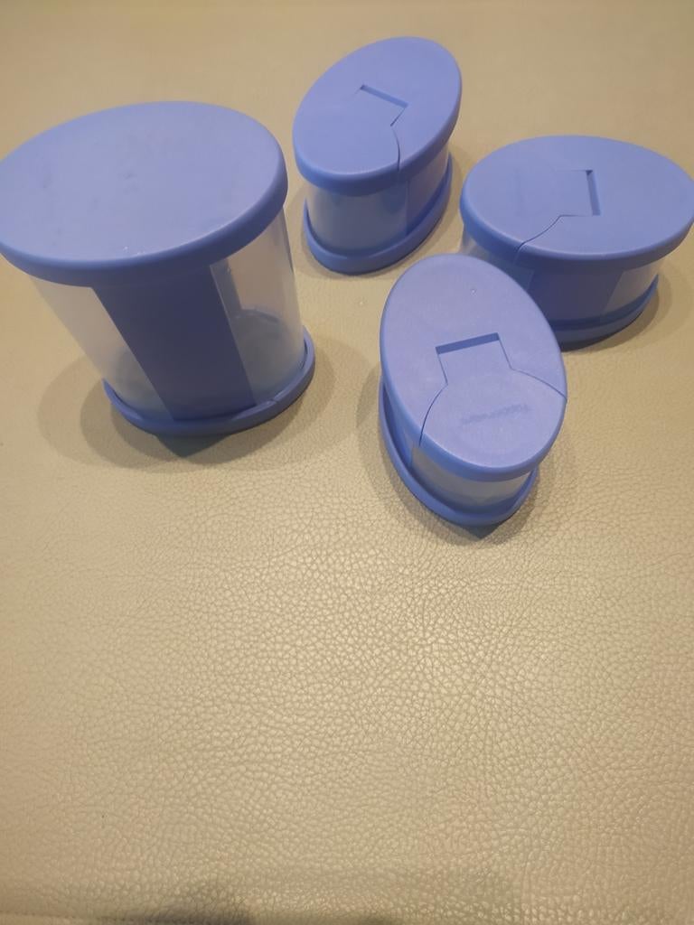 4 kruidenpotjes van tupperware, Enlèvement