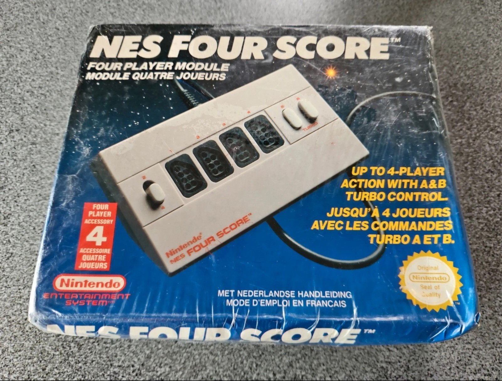 Nintendo NES Four Score New dans une boîte scellée (scellée), Consoles de jeu & Jeux vidéo, Enlèvement ou Envoi, Comme neuf