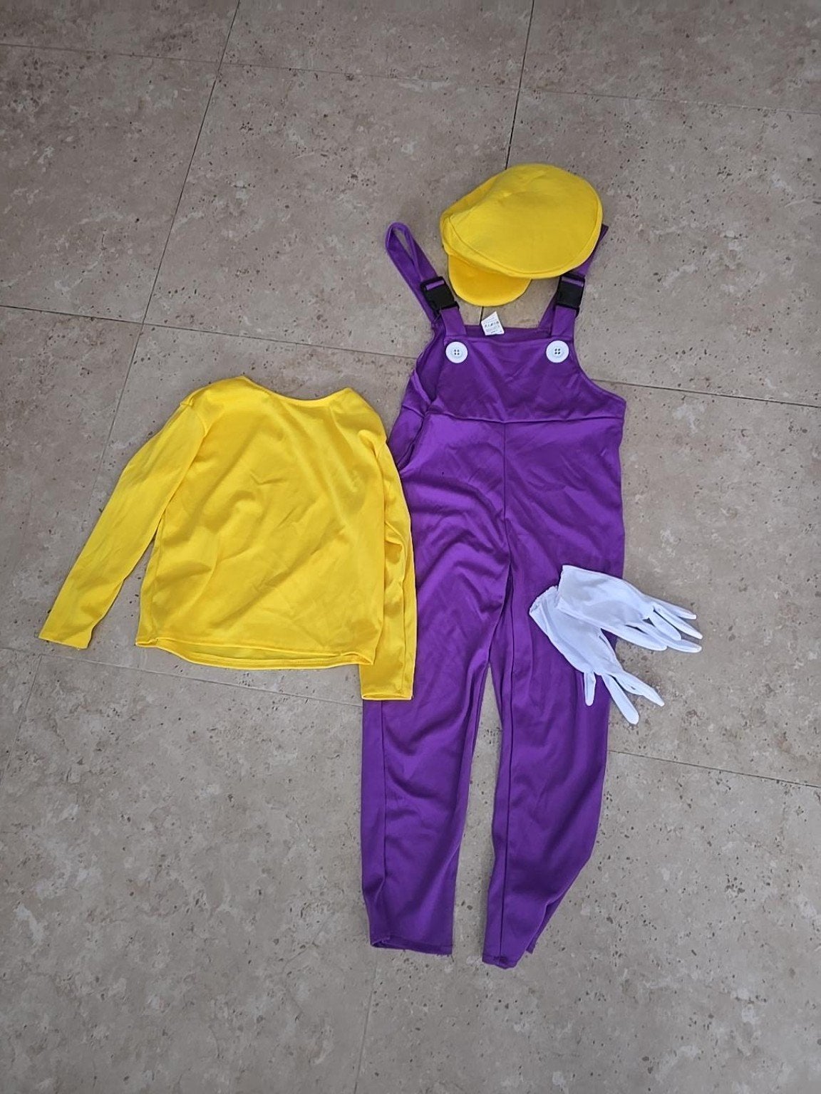 groot lot kinder verkleedkledij mario,pikachu, hulp, paw pat, Kinderen en Baby's, Ophalen, Jongen