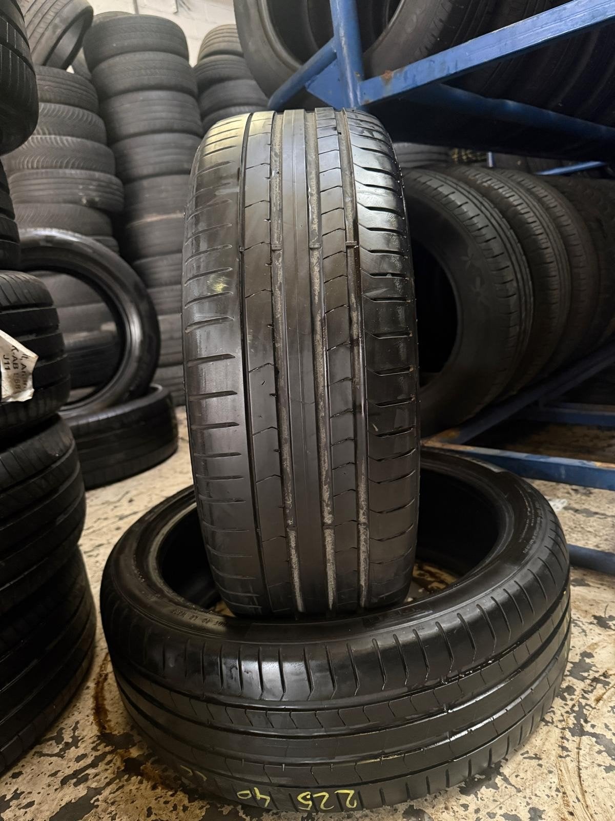 225 40 20 pirelli avec montage et équilibrage, Enlèvement