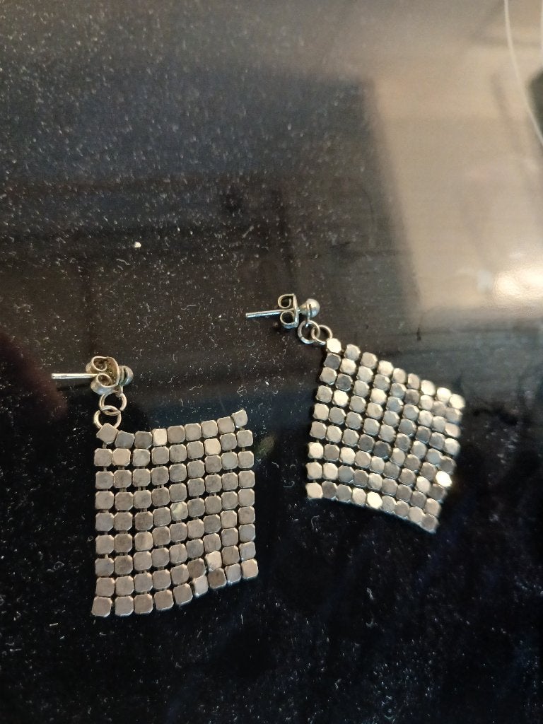 Oorbellen, Handtassen en Accessoires, Overige materialen, Gebruikt, Ophalen of Verzenden, Knopjes of Stekers