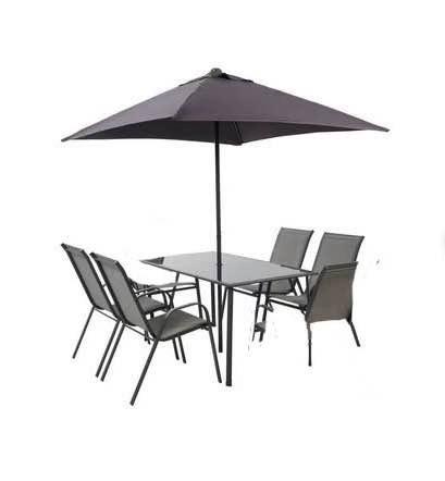 Table avec chaises et parasol, Enlèvement