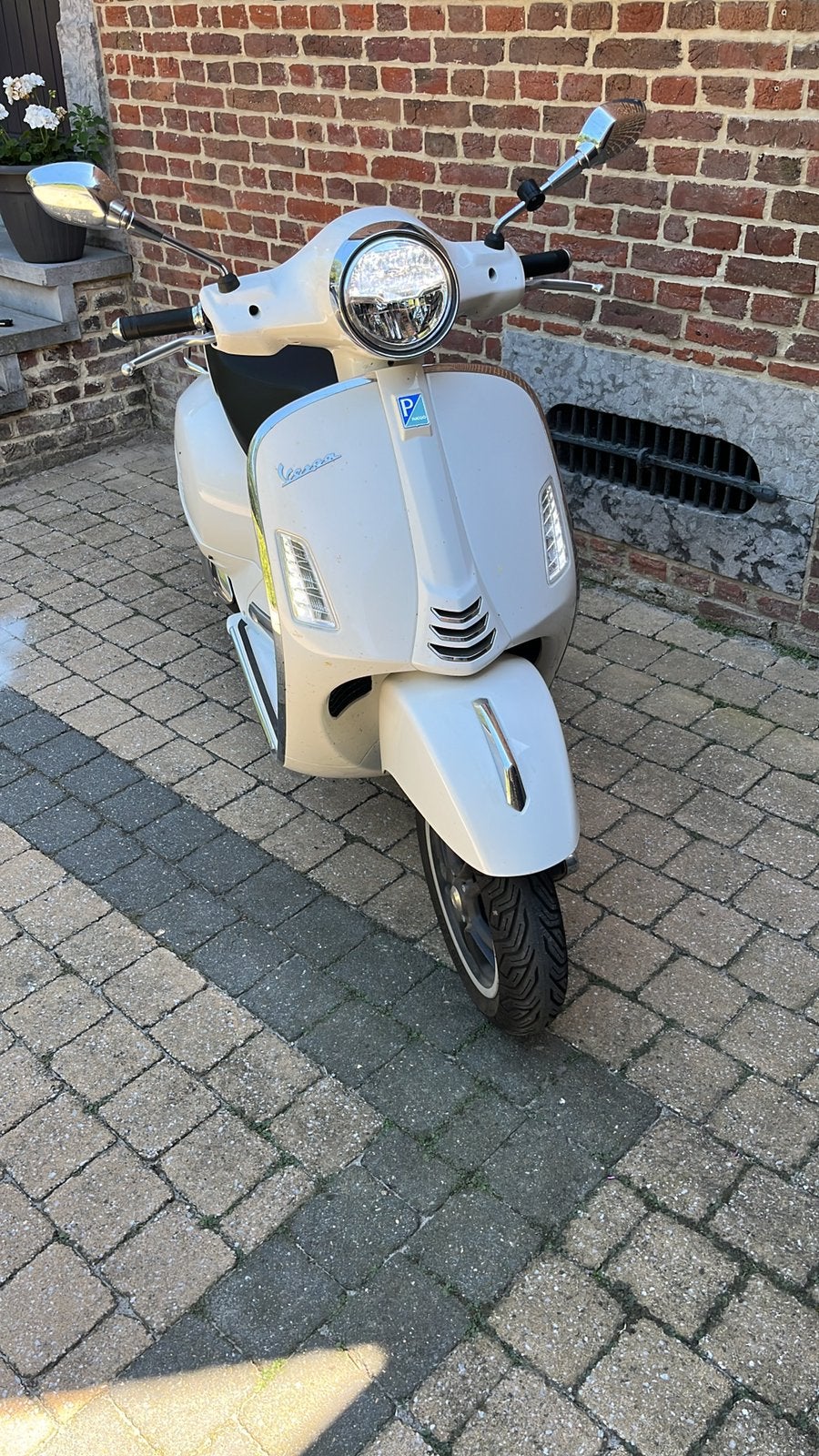 Vespa 300 GTS blanc, Vélos & Vélomoteurs, Autres modèles, 300 cm³, Enlèvement, Utilisé