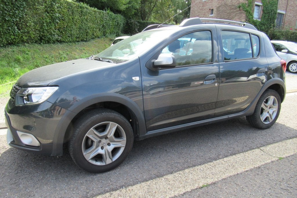 Dacia Sandero Stepway, Argent ou Gris, Achat, 898 cm³, Euro 6