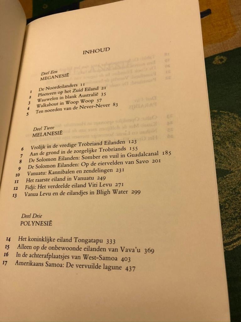 Paul Theroux - De gelukkige eilanden, Boeken, Reisverhalen, Ophalen of Verzenden, Gelezen, Paul Theroux, Australië en Nieuw-Zeeland