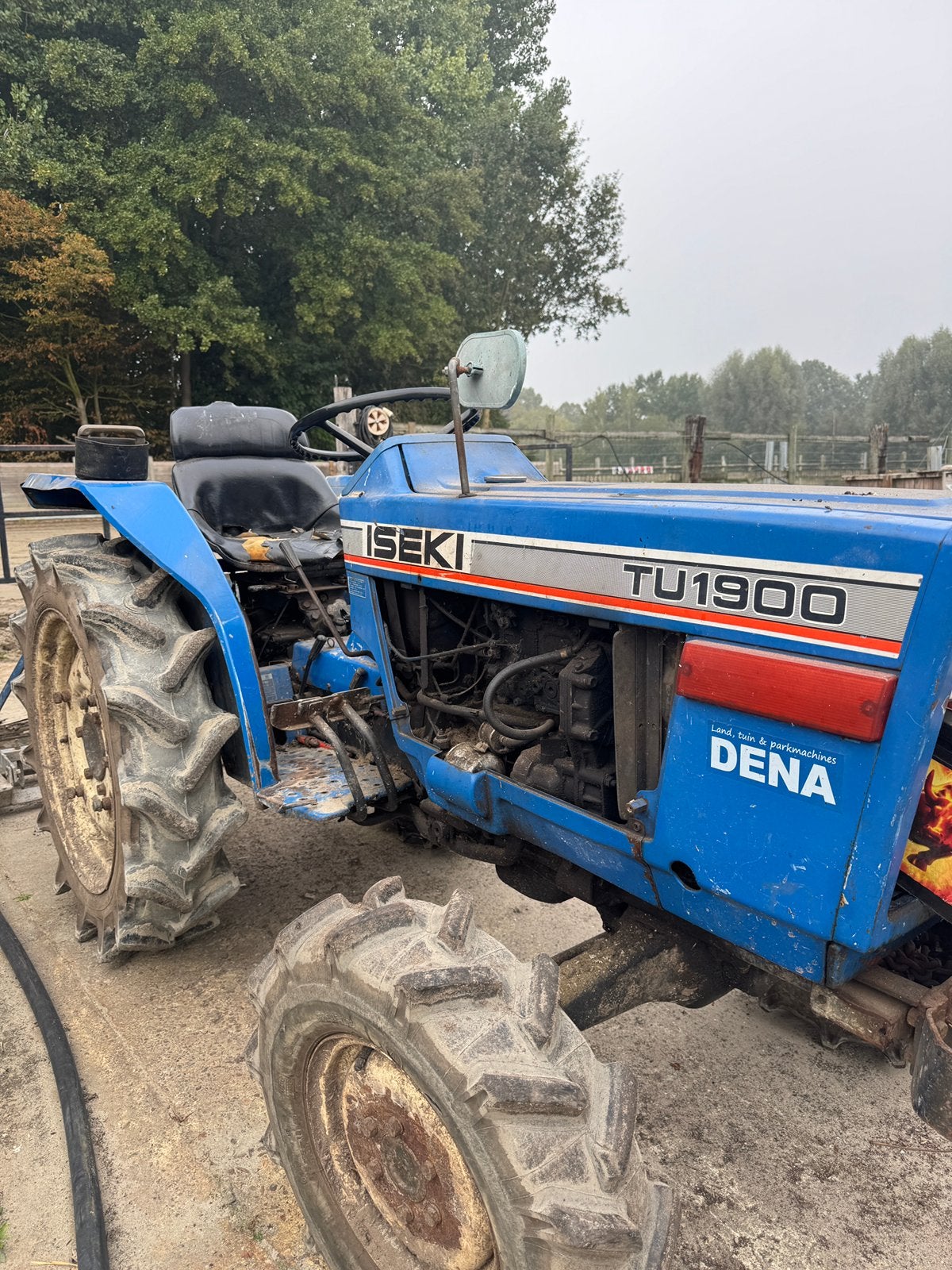 Kleine traktor - ISEKI TU1900 - met toebehoren, Auto-onderdelen, Gebruikt, Oldtimer onderdelen