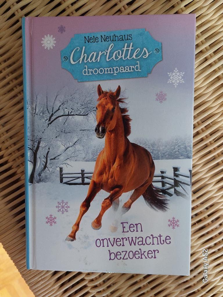 boek 3 serie Charlottes droompaard 'Een onverwachte bezoeker, Ophalen of Verzenden, Zo goed als nieuw, Nele Neuhaus, Fictie