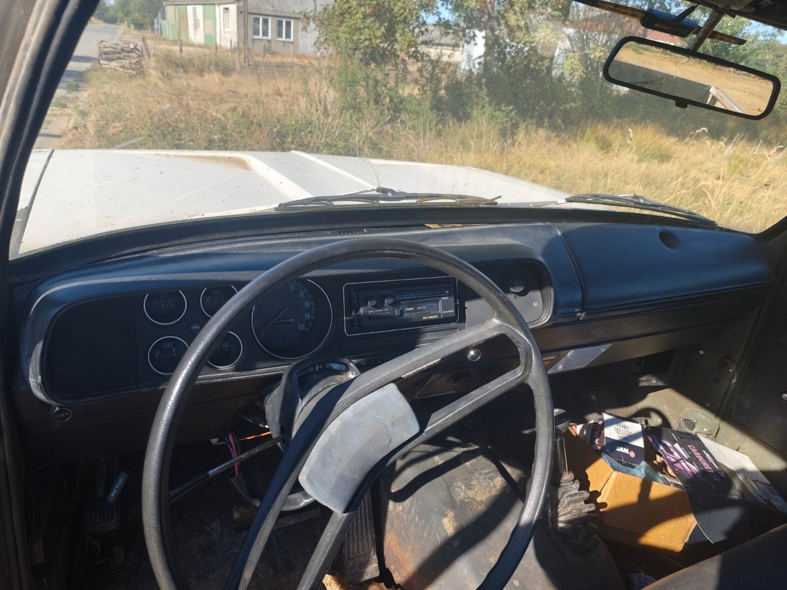 Dodge W200 uit 1976, foto 6