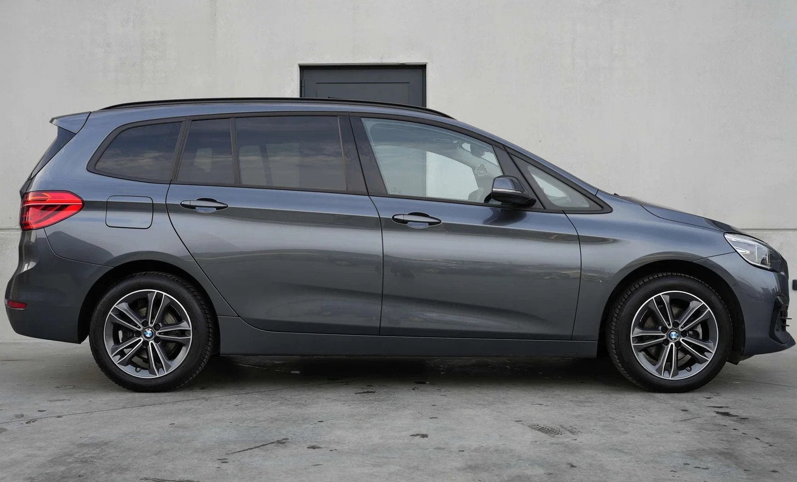 BMW 2 Serie 216 Sport Line | 7 zitplaatsen | Panoramadak | H, 90 kW, 122 pk, https://public.car-pass.be/vhr/888e9403-bfb0-4d4e-8162-f0f4b79d91f7