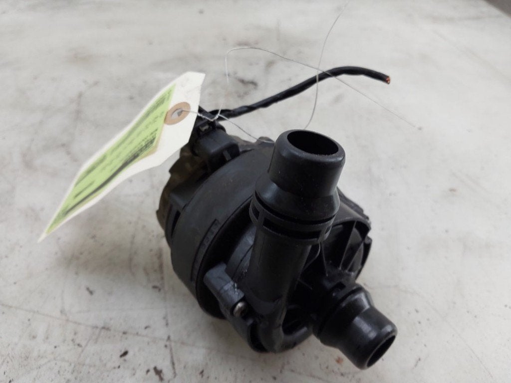 EXTRA WATERPOMP Countryman (F60) (|8679882|11518679882|), Robert Bosch AG, Gebruikt, Mini, Robert-Bosch-Allee 1
74232  Abstatt, DE