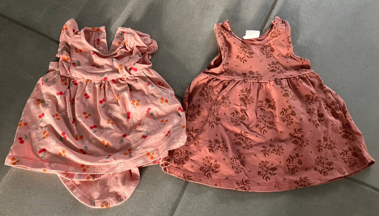 Hema: set bodyzomerkleedje en overkleedje maat 62/68, Ophalen, Zo goed als nieuw, Meisje, Jurkje of Rokje