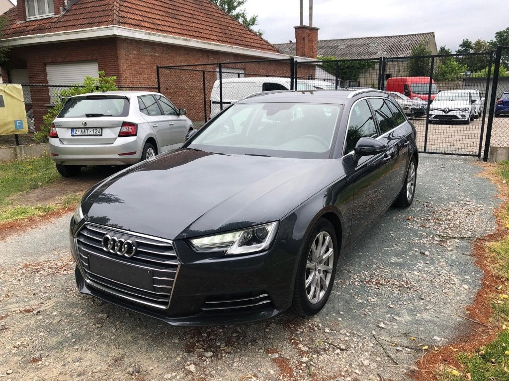 Audi A4 2000 TDi 9/2016 met 174000 km automaat, 4 cilinders, A4, Leder, 5 deurs