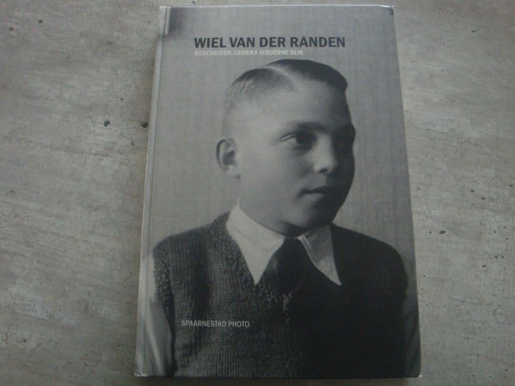 WIEL VAN DER RANDEN-BESCHEIDEN CAMERA MODERNE BLIK, Enlèvement ou Envoi, Utilisé