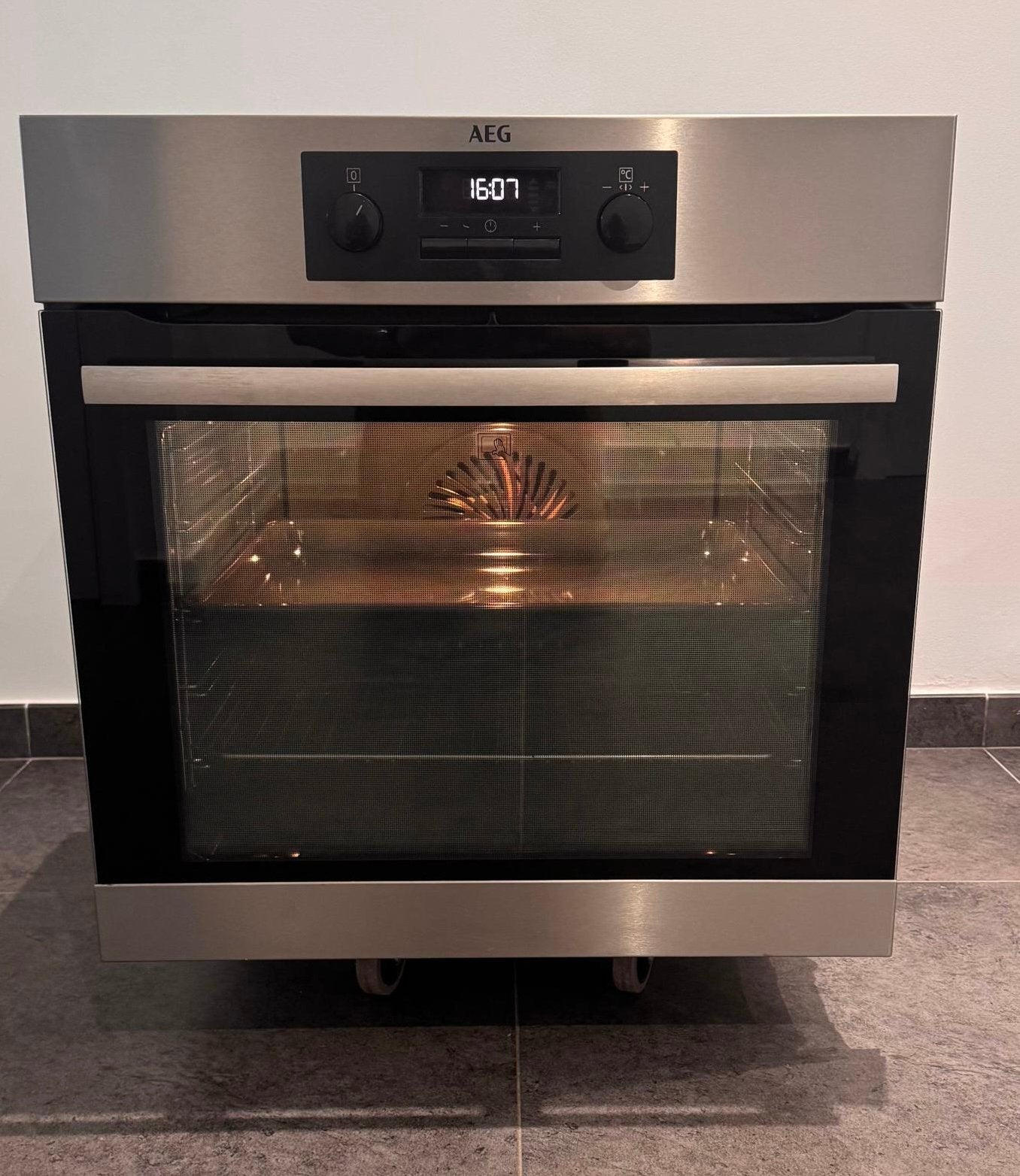 Aeg Inbouw Heteluchtoven Met Grill, Ophalen, Inbouw, 55 tot 60 cm, 45 tot 60 cm