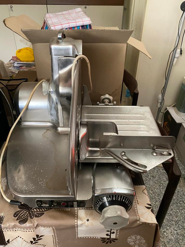 Snijmachine, Enlèvement, Boulangerie et Boucherie