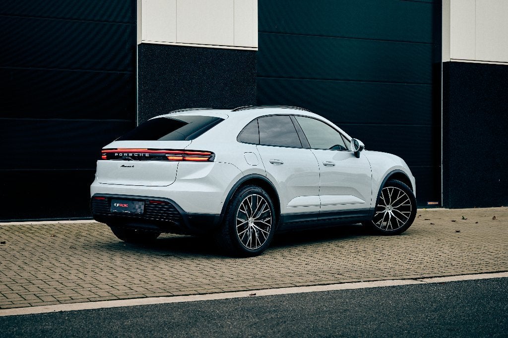 Porsche Macan 4 'Electric' 2026 Pano/Luchtv/trekh., Auto's, Automaat, Leder, 5 zetels, Vierwielaandrijving