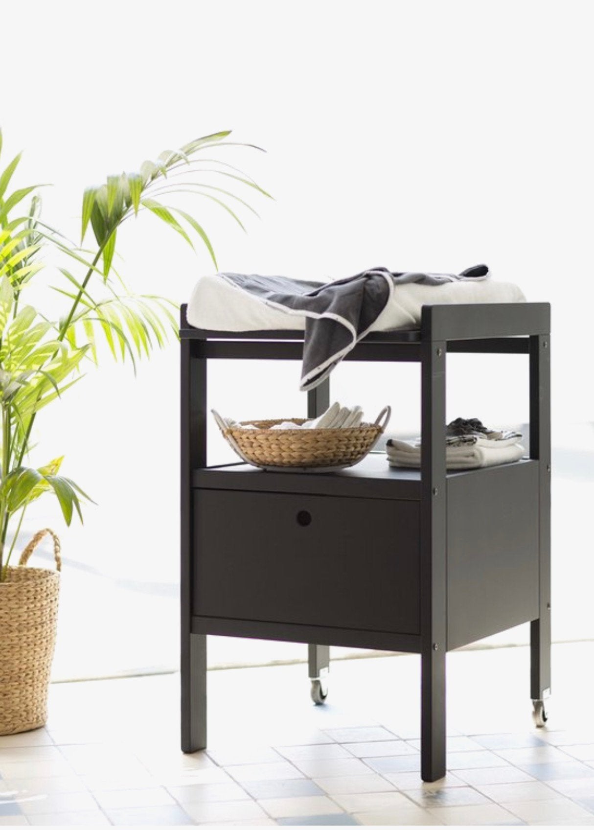 Pericles Table à langer / Commode Cindy – Noir – Comme neuve, Enfants & Bébés, Chambre d'enfant | Meubles Autre, Comme neuf, Commode