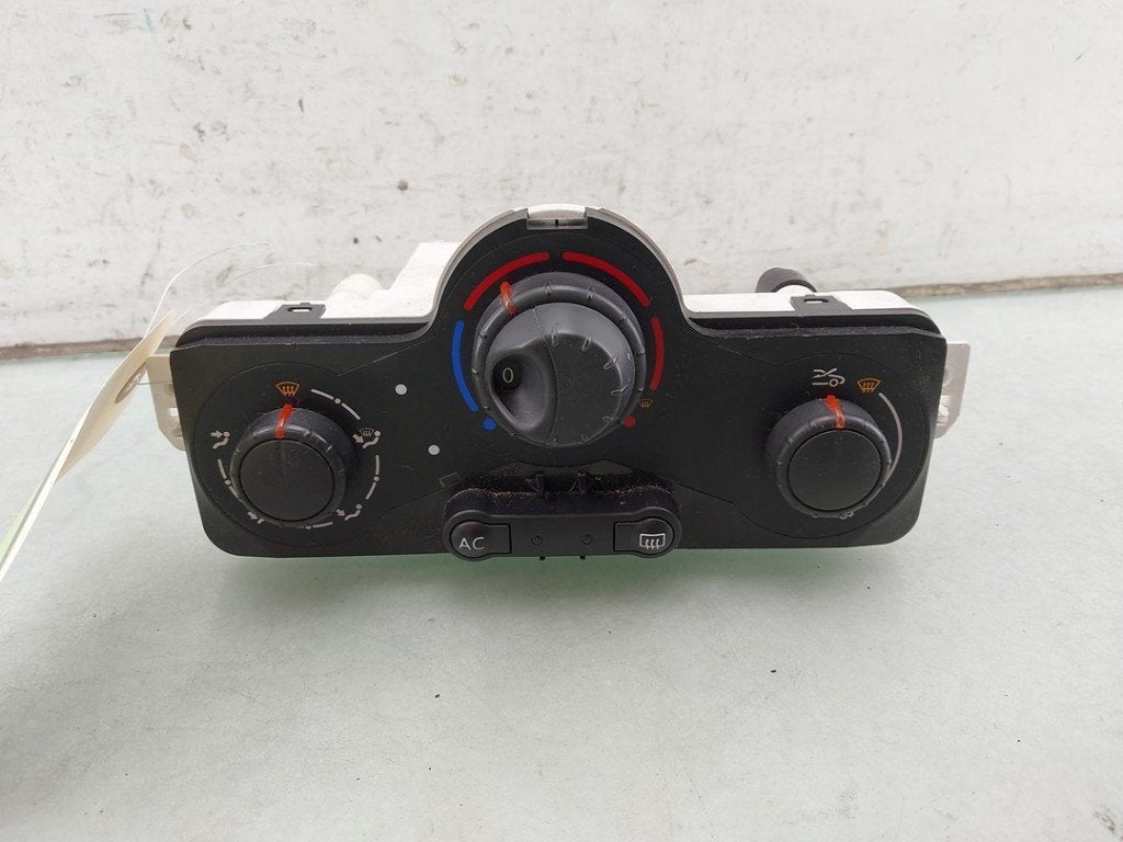 PANNEAU DE COMMANDE CHAUFFAGE CLIMATISATION (|69597003|03096, Renault, Valeo, Utilisé, 100, rue de Courcelles
75017  Paris, FR