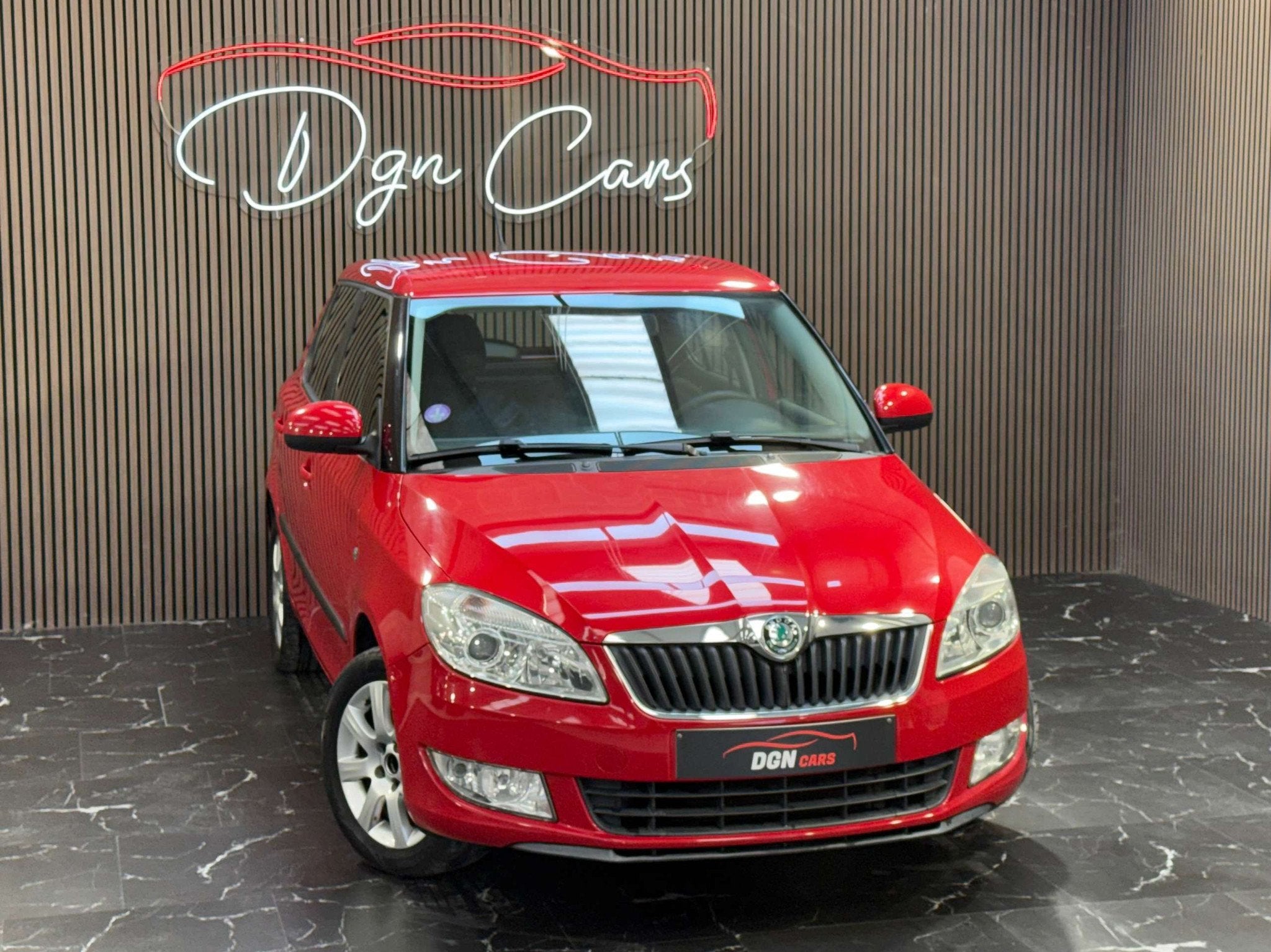 Skoda Fabia Fabia 1.2i * CARNET COMPLET *, Rouge, Euro 5, Achat, Entreprise