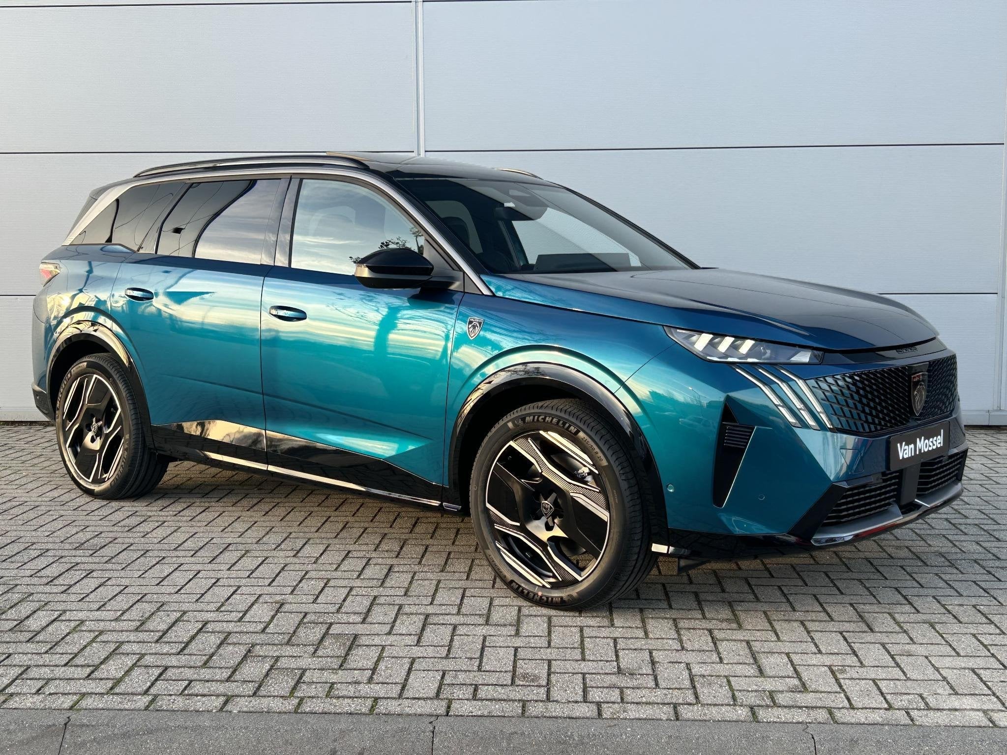 Peugeot 5008 e-5008 210 GT 5 seats +pano dak+alcantara, Autos, Peugeot, https://public.car-pass.be/vhr/f3a8977a-8ef1-40bf-965f-6d086087d1c5