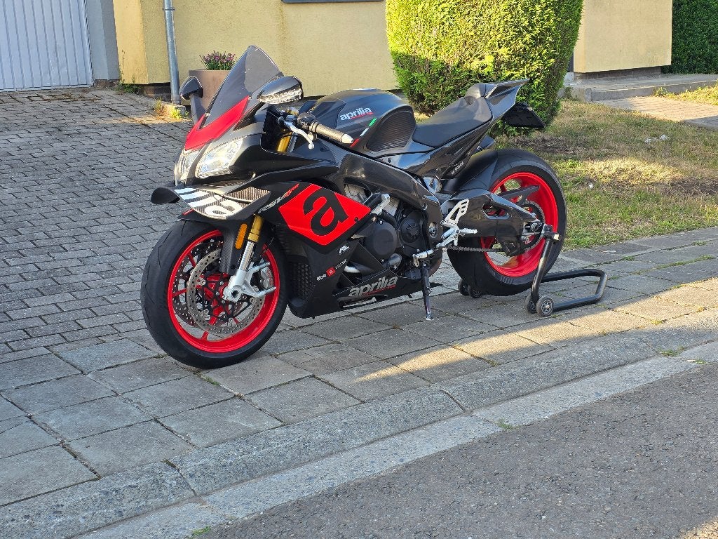 Aprilia rsv4, Permis Moto A, Super Sport, Particulier, 4 cylindres