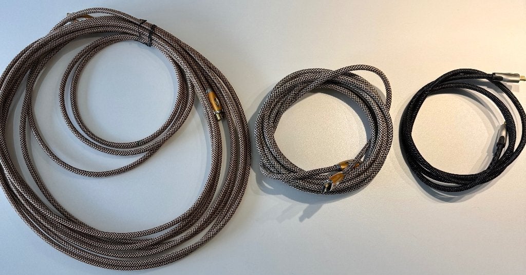3 cables HDMI professionels, 10m - 5m - 2m., TV, Hi-fi & Vidéo, Enlèvement, Comme neuf, 10 mètres ou plus, Câble HDMI