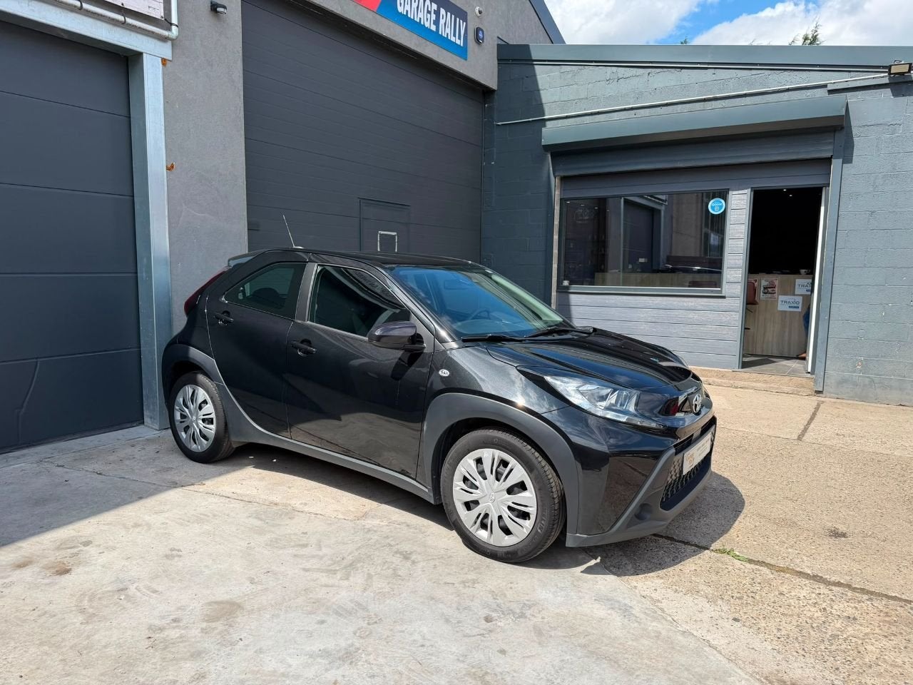Toyota Aygo X Prologue Basis (bj 2023), Auto's, 4 zetels, Stof, Adaptive Cruise Control, 72 pk