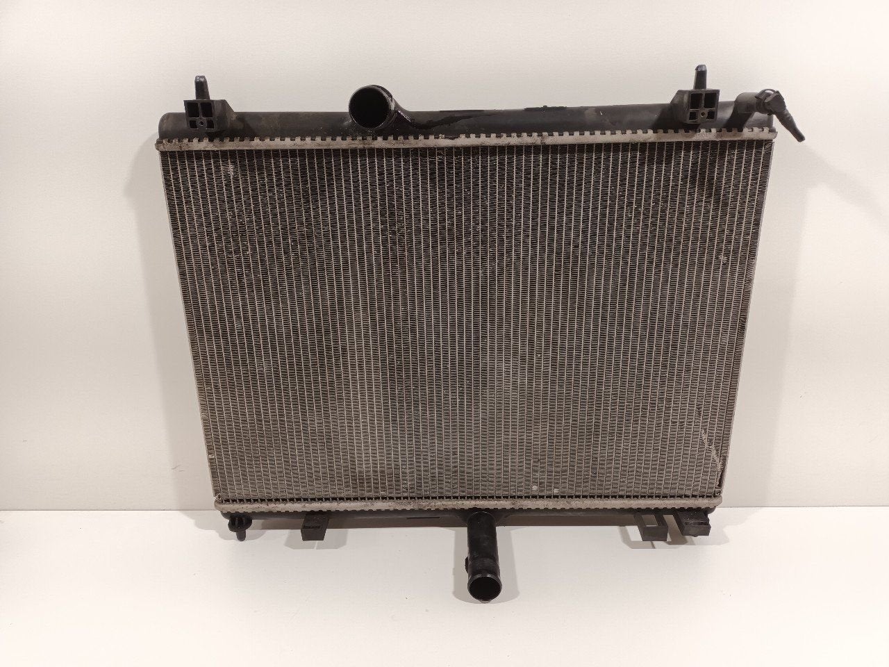 Radiateur Peugeot 508, Onderdelen@venauto.nl, Van der Ven Autorecycling B.V., Gebruikt, Ettenseweg 76, 4706 PB Roosendaal, The Netherlands